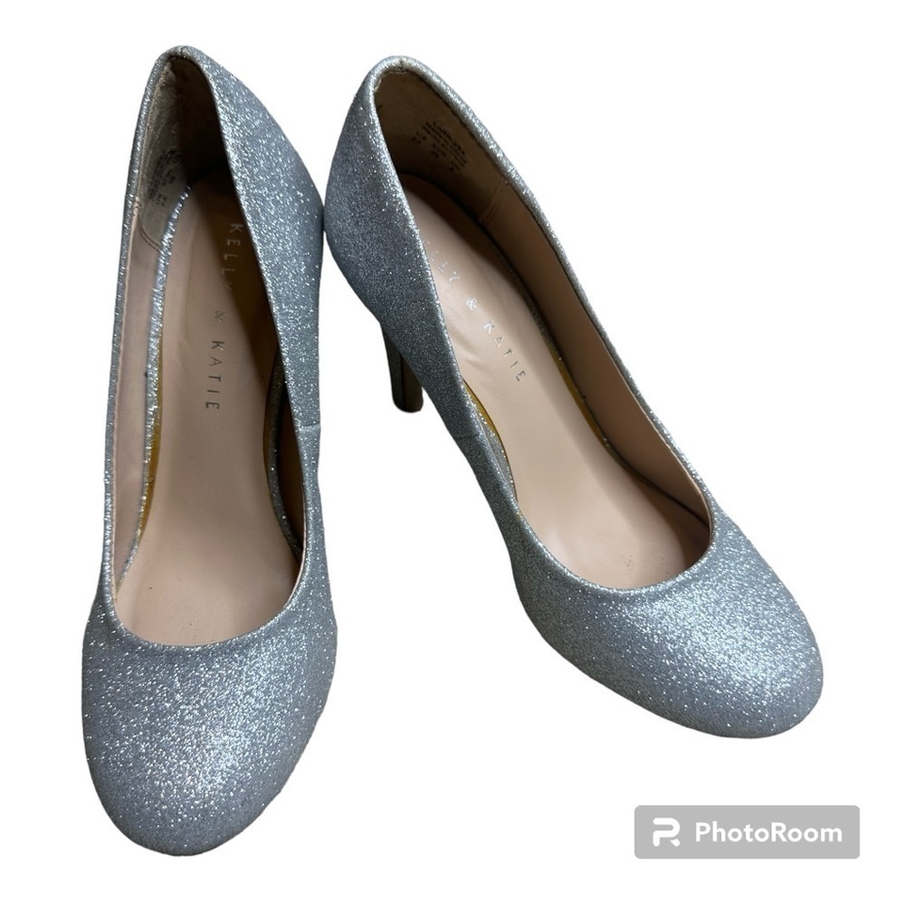 KELLY AND KATIE Glitter Pumps